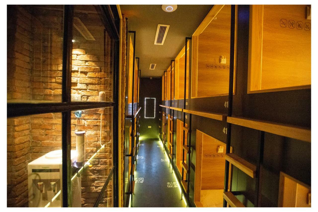 Khan Hoang Capsule Hotel Hà Nội Ngoại thất bức ảnh