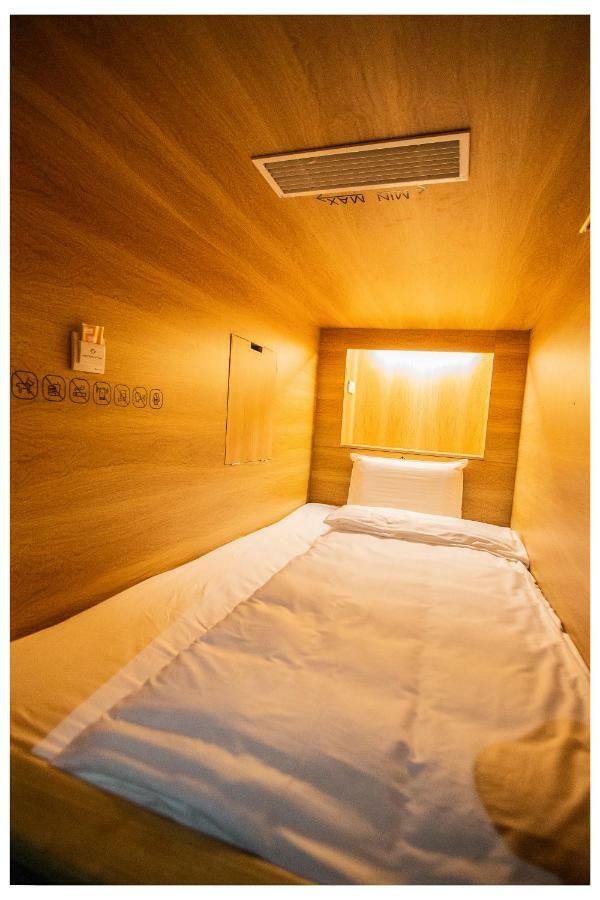 Khan Hoang Capsule Hotel Hà Nội Ngoại thất bức ảnh